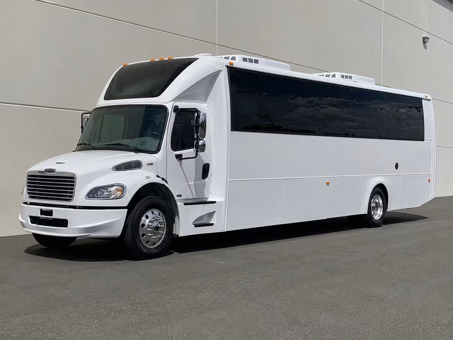 party buses in boise make prom night unforgettable before you even arrive
